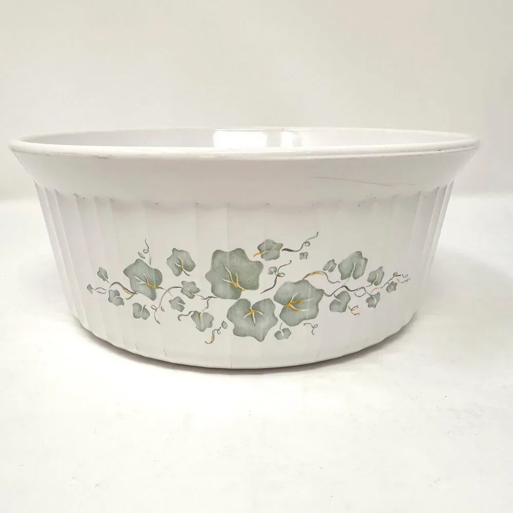 Vintage Corning Ware Callaway Ivy F-5-B 1.6 Liter Round Fluted Casserole Dish